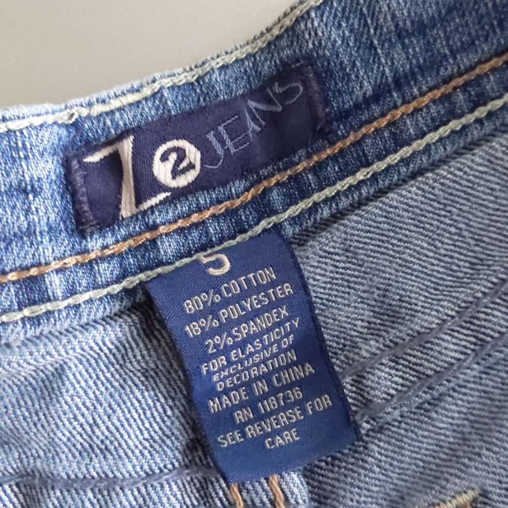 Jean shorts - Picture 3 of 3